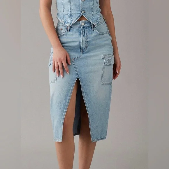 ❌SOLD❌New American Eagle (AE) Dreamy Drape High Waisted Cargo Denim Midi Skirt - Picture 1 of 4